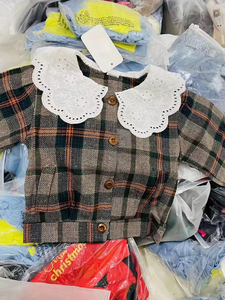 <span class=keywords><strong>Stock</strong></span> di <span class=keywords><strong>Abbigliamento</strong></span> Usato da Inventario all'Ingrosso del Produttore T-Shirt Estive da Bambino in Poliestere - Product Image 3