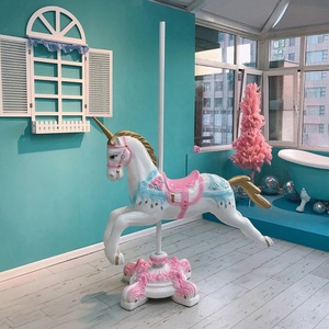 Accessoires <span class=keywords><strong>de</strong></span> fête d'anniversaire, taille réelle, grande taille, <span class=keywords><strong>manège</strong></span>, carrousel, cheval, à vendre - Product Image 6