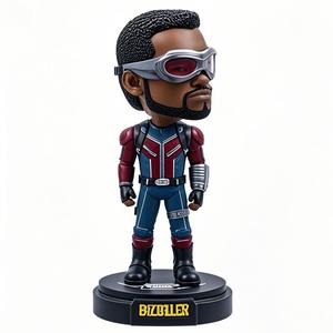 Stilvolle benutzer definierte Superhelden Kopf Schaufenster puppe Realistische Harz Handwerk für Auto Dekorationen Souvenirs oder Geschenke Faux Design Figur - Product Image 2