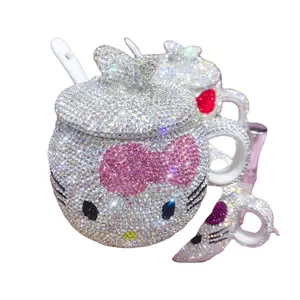 Mug Office Quicksand Tasse en céramique avec diamant Hello Kt Beverage Cup Bling Rhinestone Bottle Customer Design for Girls