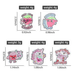 Niedliche Frucht-Emaille-Anstecknadel Rosa Erdbeer-Brosche Revers-Abzeichen Schmuck Geschenk für Freunde Kinder Großhandel - Product Image 6