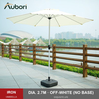 Parasol d'extérieur en tissu polyester avec inclinaison et structure moderne, sans base, pour café, véranda et usage en vacances