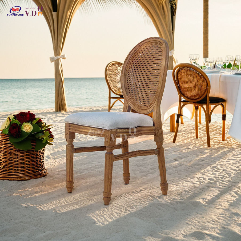 Chaise de salle à manger Louis Xvi