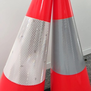 75Cm Gebruikt Groothandel Rubber 28 Inch Topsafe Pvc Inklapbare Heavy Duty 36 ''Traffic Delineator Post Kegel Met Label - Product Image 3