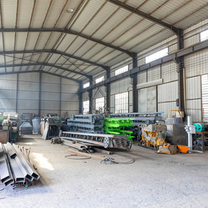 Venta Directa de Fábrica: Motor para Línea de Producción de Granulación de Doble Rodillo Lerford para Fertilizante Orgánico, Alta Capacidad de 400 kg/h - Product Image 4