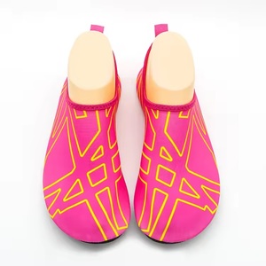 <span class=keywords><strong>Scarpe</strong></span> Acquatiche Estive da Spiaggia per Surf, Sandali da Spiaggia, <span class=keywords><strong>Scarpe</strong></span> Acquatiche per Fiume e <span class=keywords><strong>Mare</strong></span>, Asciugatura Rapida, per Immersioni e Nuoto, Primavera Autunno - Product Image 4