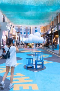 Installations de plafond personnalisées pour parcs d'attractions, décorations artistiques pour <span class=keywords><strong>activités</strong></span> de plein air et célébrations festives, installations suspendues ciel-mer - Product Image 3