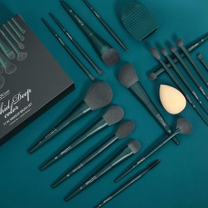 DUcare Set di pennelli trucco personalizzabili da 17 pezzi con tappetino per la pulizia spugnetta per il trucco - Product Image 2
