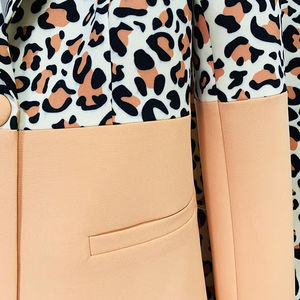 <span class=keywords><strong>Tendenze</strong></span> 2025 <span class=keywords><strong>abbigliamento</strong></span> donna di marca di lusso con stampa leopardata 2 pezzi abbinati Set Blazer Blazer Blazer a zampa Set completo da donna - Product Image 5