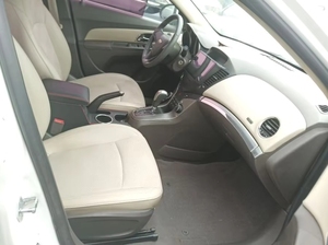 Vente en gros de voitures d'occasion Boutique <span class=keywords><strong>Chevrolet</strong></span> <span class=keywords><strong>Cruze</strong></span> <span class=keywords><strong>2015</strong></span> 1.5L Classic SE Transmission automatique Toit ouvrant en tissu Bonne qualité Pas cher - Product Image 5