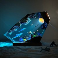 Dropshipping Shopify Dioroma Veilleuse de plongée gratuite Pieuvre géante Couple Plongeur Cadeau d'été unique Lampe en bois et résine époxy