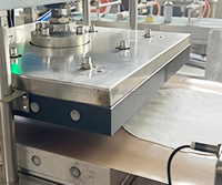 Machine commerciale automatique pour la fabrication de chapatis et de tortillas, avec four de cuisson et système de refroidissement