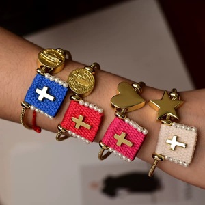 Pulsera <span class=keywords><strong>de</strong></span> Cuerda Trenzada Colorida BD-D802, Pulsera con Dijes <span class=keywords><strong>de</strong></span> San <span class=keywords><strong>Benito</strong></span>/Virgen María/<span class=keywords><strong>Cruz</strong></span>/Estrella, Pulsera Religiosa al por Mayor - Product Image 1