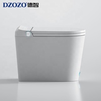 Toilette intelligente en céramique moderne de luxe de haute qualité avec chauffage électrique, télécommande, bidet automatique et chasse d'eau cyclonique