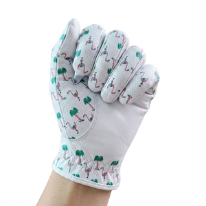 Premium Custom Logo Golf <b>Glove</b> Lightweight Non Slip <b>Touchscreen</b> Compatible Sports Grip for Unisex Golf Practice and Course Play - Product Image 3