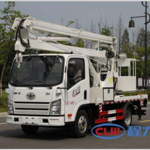 Le fabricant chinois vend une plateforme de travail en hauteur FAW de 13,5 m montée sur un véhicule de travail en hauteur. - Product Image 1