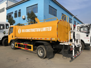 Camion-citerne à eau Sinotruk HOWO 4x2 5000L 5cbm pour la construction, camion pulvérisateur d'eau pour la suppression de la poussière sur les chantiers - Product Image 6