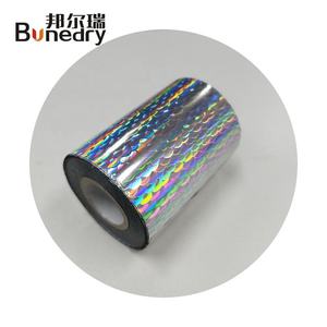 Bonedry 121 Optimal 64cm*120m Rouleau de film plastique argenté à motif écaille de poisson pour dorure à chaud et motif laser pour leurres de pêche - Product Image 3