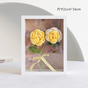 Marco de fotos de madera maciza personalizado, hecho a mano, con diseño creativo de ramo de rosas, decoración para el hogar, producto terminado. - Product Image 3