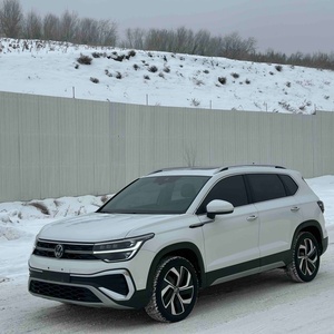 Tayron SUV d'occasion 2023 à faible kilométrage, 40 000 km, norme Euro 6, boîte automatique DSG, sièges en cuir, intérieur clair, jantes R18, conduite à gauche - Product Image 2