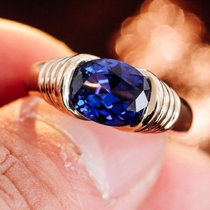Bague en saphir, or massif 10K, 14K, 18K, taille ovale, pierres de laboratoire, bague hug, sertie en bezel, bague pour femme pour mariage, anniversaire - Product Image 4