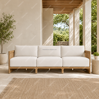 Canapé d'extérieur en teck et rotin naturel, trois places, assise profonde, mobilier de luxe pour patio extérieur, villa haut de gamme, hôtellerie haut de gamme