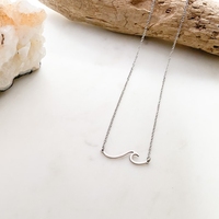 Collier en acier inoxydable pour femmes, pendentif vague plaqué or et imperméable à l'eau, sans ternissement, surfeur, plage, été