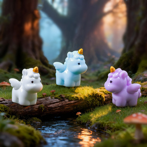 ยูนิคอร์นจิ๋ว DIY สำหรับตกแต่งเค้ก ตกแต่งสวนนางฟ้า ของตกแต่งสวนเรซิ่นขนาดเล็ก รูปปั้นม้าบิน ยูนิคอร์น - Product Image 4