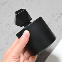 Prix d'usine – Flacon de parfum en verre cylindrique court noir mat de 30 ml, 50 ml, 100 ml pour marque de parfum de boutique