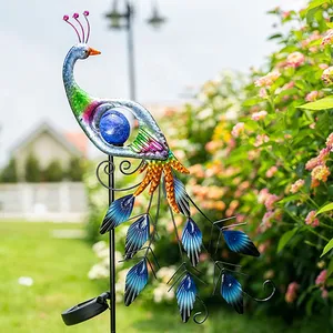 Garden Ornaments Metal Peacock with Cracked Glass Ball Solar Stake Lights Garden Decor