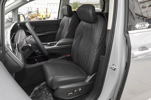 MAXUS G90 2.0T <span class=keywords><strong>InterStar</strong></span> 7 posti Van 2WD 5 porte Benzina Turbo LHD Tetto Panoramico Sedili in Pelle Nappa Basso Chilometraggio Usato 2023 - Product Image 2