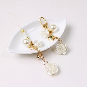 Al por mayor: Correa para teléfono con flor de rosa y llavero USB, colgante de jade de la suerte antipérdida, bonito amuleto para teléfono móvil y accesorio para llavero - Product Image 2