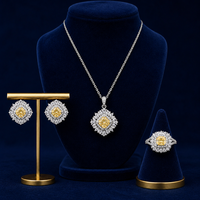 Bride Talk 3A Parure de bijoux pour femme en cuivre avec zircone cubique CZ jaune, motif étoile pavé halo et bande fendue en forme de coussin, comprenant collier, bague et boucles d'oreilles