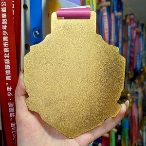 เหรียญรางวัลกีฬาคาราเต้ มวยไทย ยิวยิตสู เทควันโด แบบกำหนดเอง พิมพ์ลายด้วยเทคนิคการหล่อ UV  ทำจากโลหะ ใช้เป็นของที่ระลึก - Product Image 4