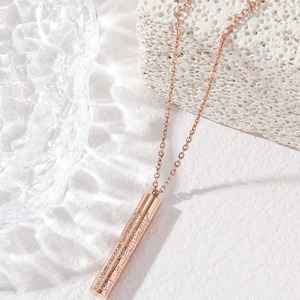 จี้สเตนเลสสตีลทรงกระบอกสำหรับผู้ชายและผู้หญิง - Product Image 4
