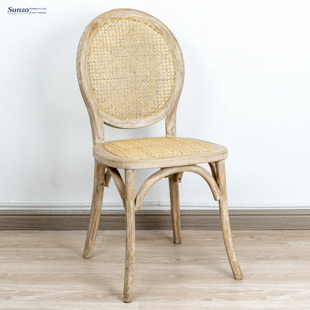 Sunzo Vente en gros Chaise de banquet à dossier croisé en rotin en bois chaises de salle à manger empilables en bois