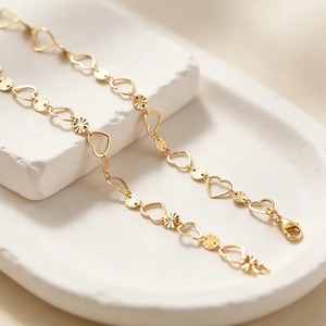 Collana a Catena in Acciaio Inossidabile a Forma di Cuore, Colore Argento/Oro, Non Sbiadisce, Gioiello Artigianale in Metallo per Vacanze Estive e Spiaggia - Product Image 1