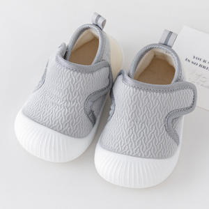Chaussures décontractées transfrontalières pour nouveau bébé enfant en bas âge printemps automne Style antidérapant épais chaud fond souple chaussures de sol en gros pour - Product Image 2