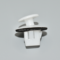 Clip de fixation de moulure de feu arrière avec joint d'étanchéité pour 81496-60010 8149660010