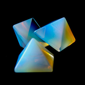 Piedras preciosas talladas en forma de <span class=keywords><strong>pir</strong></span>á<span class=keywords><strong>mide</strong></span> de opalita, cristal Natural curativo de energí<span class=keywords><strong>a</strong></span>, 40x30mm, precio barato - Product Image 4