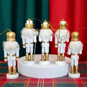 Prix de gros, nouveau style, artisanal, personnalisable, série de 5 pouces, décoration de Noël, <span class=keywords><strong>casse</strong></span>-<span class=keywords><strong>noisette</strong></span> <span class=keywords><strong>doré</strong></span> - Product Image 2