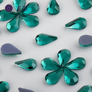 Piedras de Cristal Redondas Planas de Varios Tamaños, Sólidas y Estables, para Transferencia de Arte en Ropa Navideña - Product Image 2