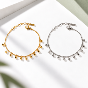 สร้อยข้อมือประดับลูกปัดทองคำ, สแตนเลสสตีลชุบทอง 14K แบบสุญญากาศ, ลูกปัดขัดเงาขนาดเล็กบนสายโซ่เส้นเล็ก, สีทอง - Product Image 1