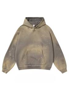 Sudadera con capucha extragrande de algodón polar personalizada para fabricantes de ropa, con efecto desgastado por el sol, salpicaduras de pintura y detalles rasgados. - Product Image 2