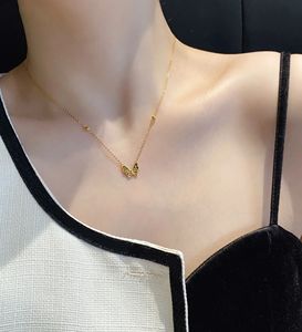 Collier en or 18 carats Xinfly Cute avec pendentif papillon - Product Image 3