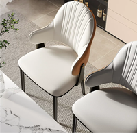 Chaises de salle à manger, usage domestique, style scandinave moderne, chaises à dossier haut de gamme, comptoir de cuisine, chaises pour hôtels et restaurants