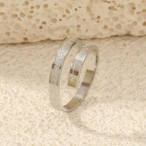 Atacado Moda 18K Banhado A Ouro Aço Inoxidável Charme Anéis Árabe <span class=keywords><strong>Islam</strong></span> Gravado Quente para o Noivado Unisex - Product Image 3