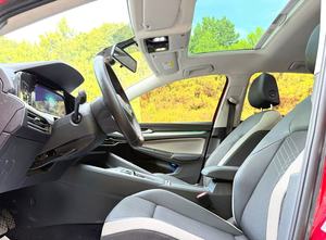<span class=keywords><strong>Golf</strong></span> <span class=keywords><strong>8</strong></span> R17 modelo 2023 de <span class=keywords><strong>segunda</strong></span> <span class=keywords><strong>mano</strong></span> con volante a la izquierda, bajo kilometraje, coche usado - Product Image 4