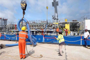 Ống Composite chịu mài mòn đường kính lớn ống hút dầu Composite linh hoạt với dầu vận chuyển bể từ tàu - Product Image 6