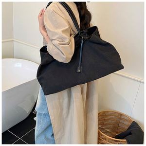 Sacs à main de style simple, couleur unie, sacs fourre-tout décontractés de grande capacité en PU pour femmes - Product Image 3